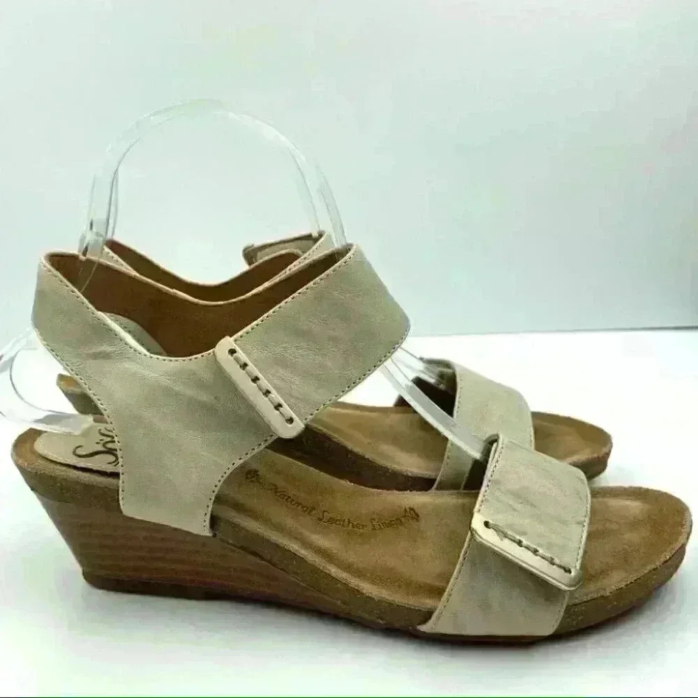 Sofft sandals size 7.5 W pewter leather wedges